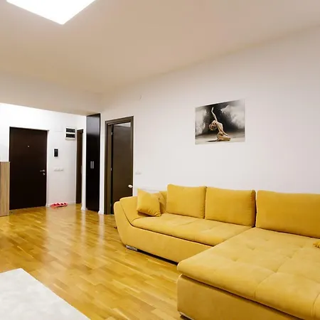 Fiftythree Apartament *
