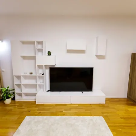 Fiftythree Apartament